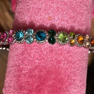 Bangle bracelet